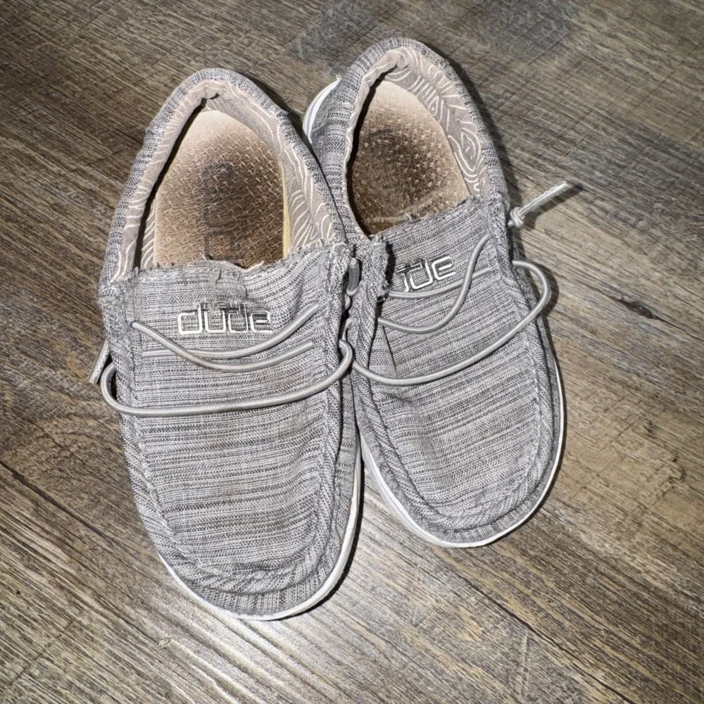 HEYDUDE Wally Toddler Kids Size 9 Linen Stone Gray Slip On Loafers Shoes